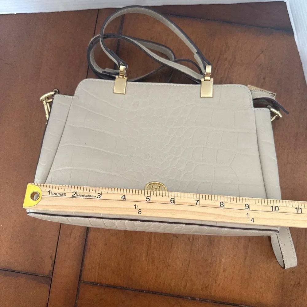 Antonio Melani Crocodile Embossed Satchel Handbag‎ Top Handle Crossbody Beige